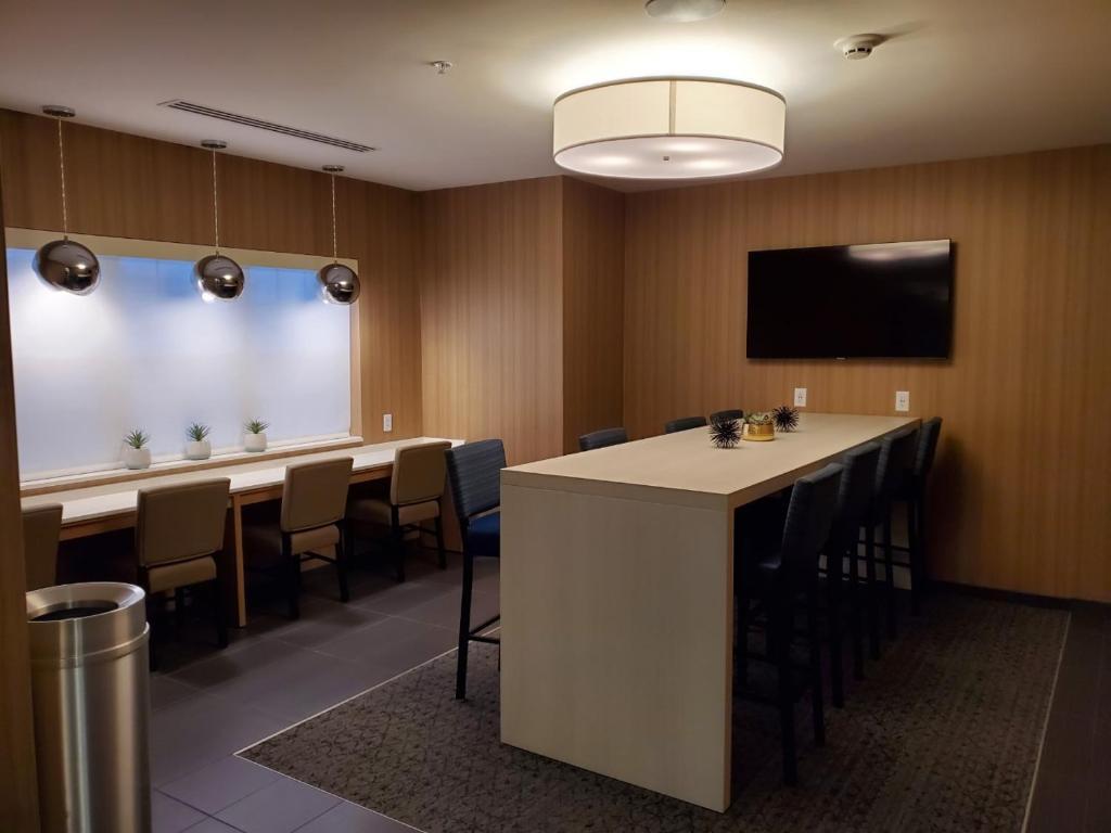 Microtel Inn & Suites By Wyndham Farmington Eksteriør billede